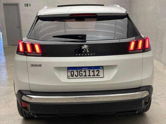 PEUGEOT 3008 1.6 GRIFFE THP 16V GASOLINA 4P AUTOMÁTICO PEUGEOT 3008 1.6 GRIFFE THP 16V GASOLINA 4P AUTOMÁTICO